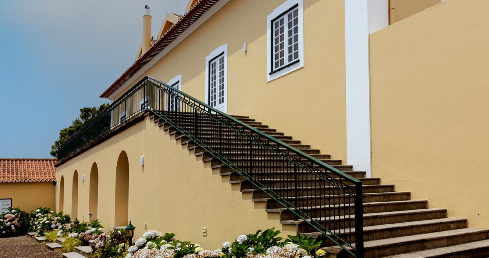 Quinta Da Nasce Agua Aparthotel Angra do Heroísmo Екстериор снимка